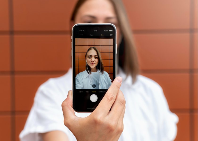 Celebrate National Selfie Day 2025 in Style: Snap, Edit, Share! | Skylum Blog(20)