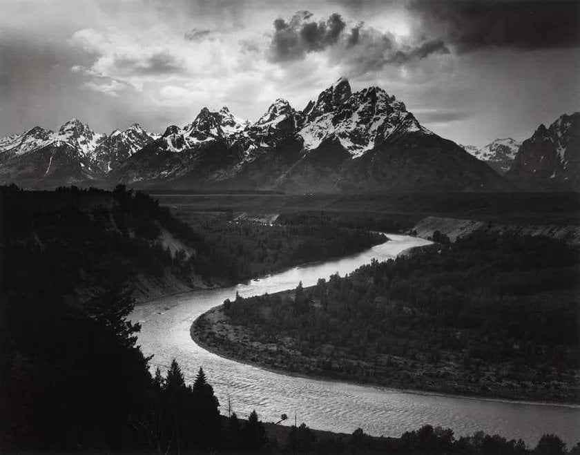 A Journey Through Time: Exploring The Most Iconic Photos In History I Skylum | Skylum Blog(8)
